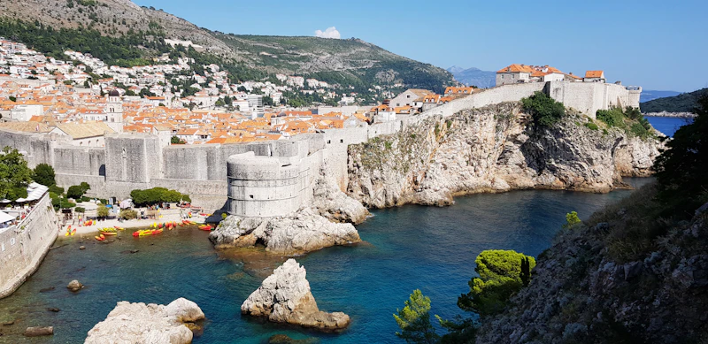 Walls of Dubrovnik Guide