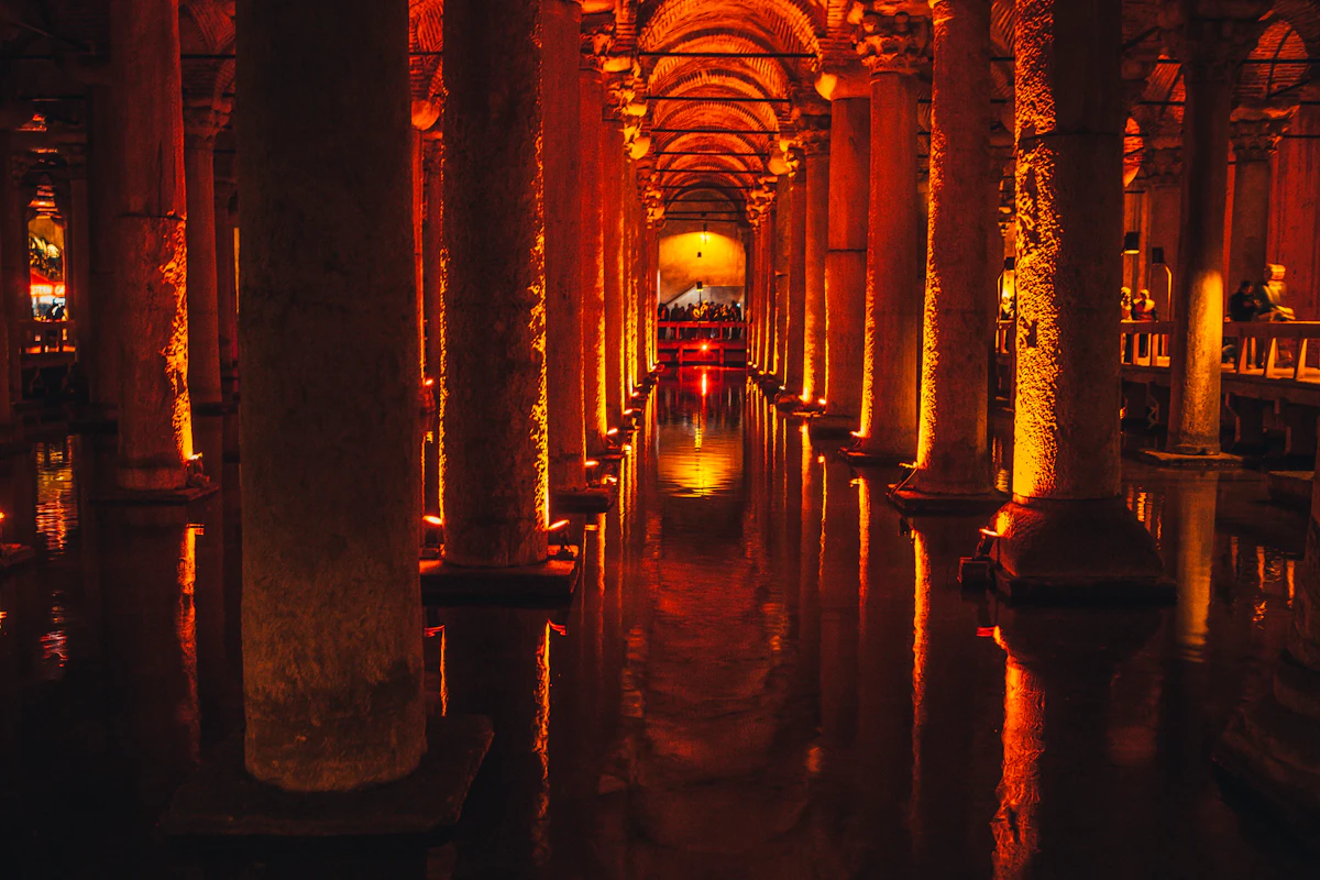 Basilica Cistern (Yerebatan Sarnıcı)