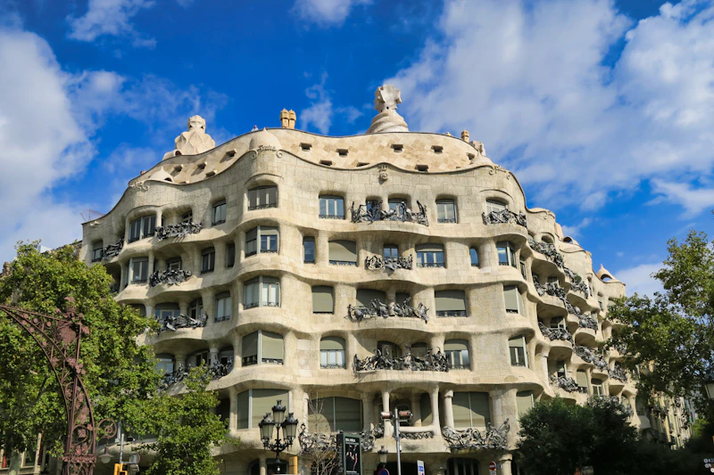 La-Pedrera-Guide (Casa Milà)