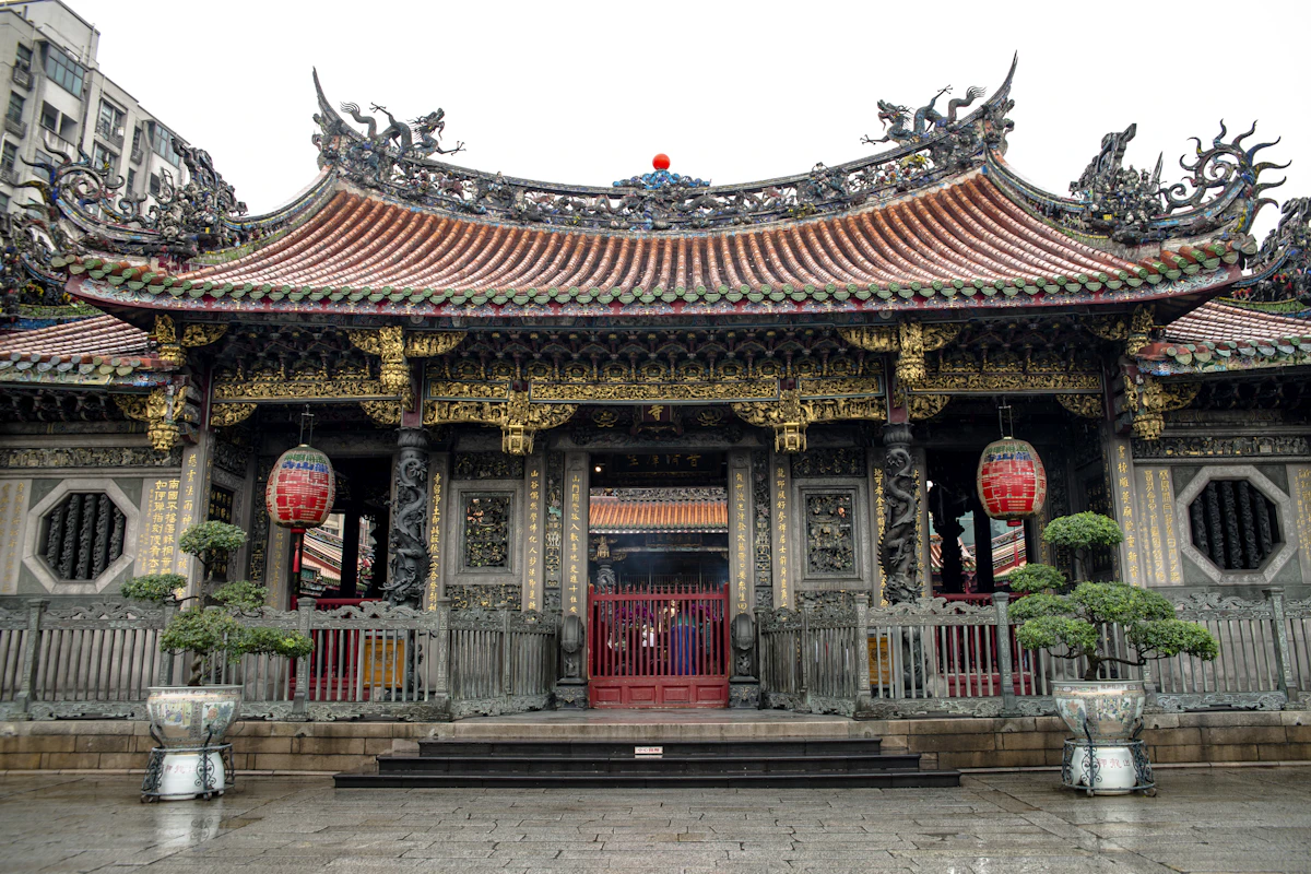 Longshan Temple