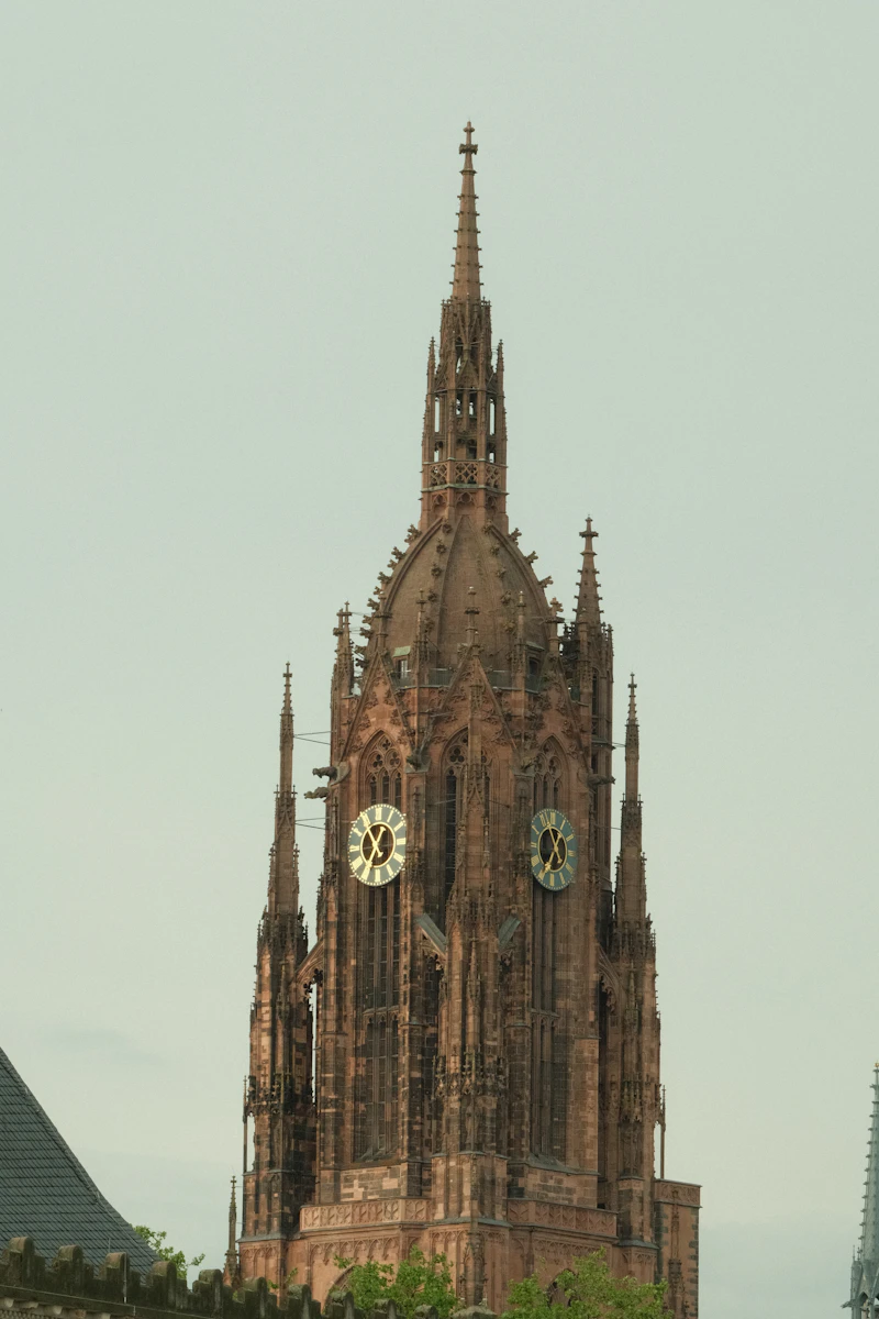 Frankfurt Cathedral (Kaiserdom) Guide