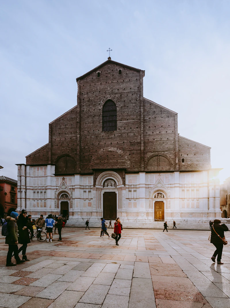 Basilica di San Petronio Guide
