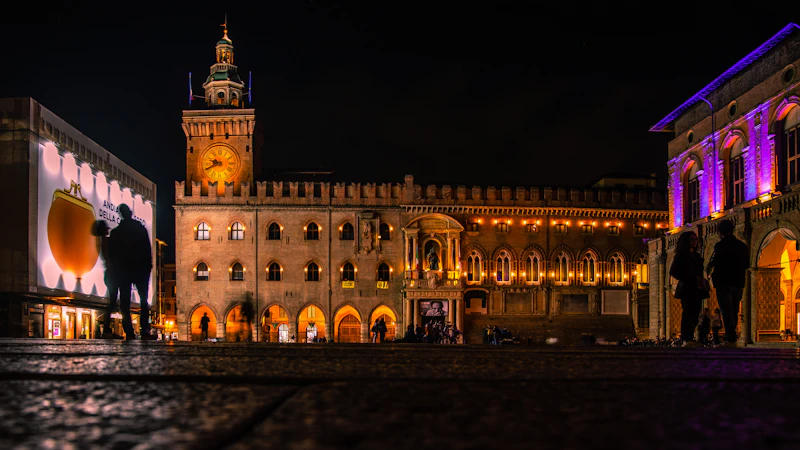 Palazzo d'Accursio Guide